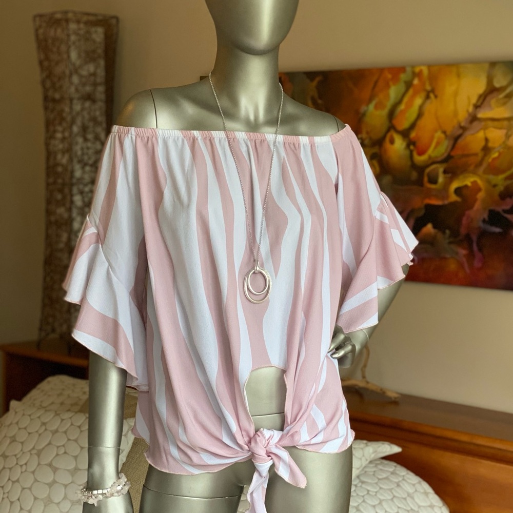 Off Shoulder Ruffle Top - Picture 3 of 14